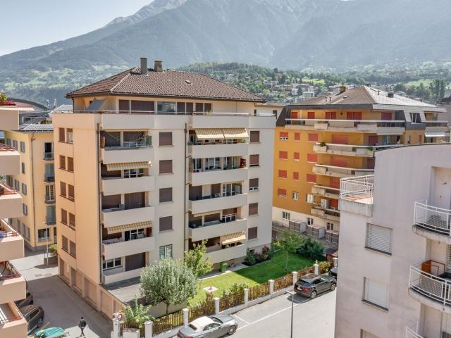 Rent a 5 ½ rooms apartment in Brig Flatfox