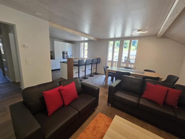 Rent a 5 ½ rooms apartment in Goldswil Flatfox