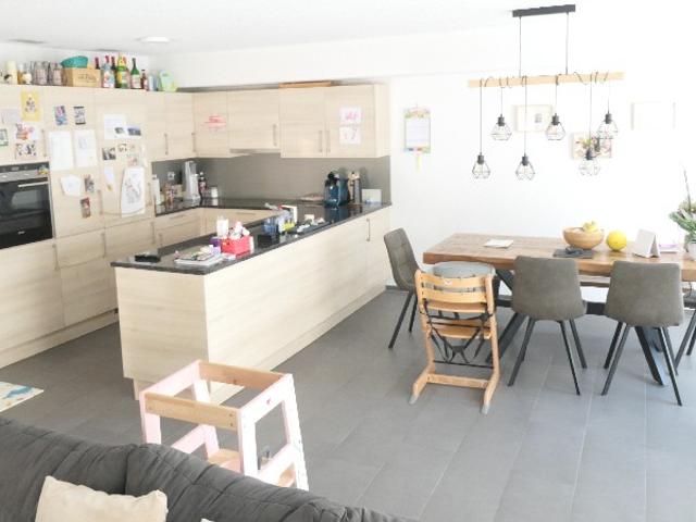 Rent a 5 ½ rooms apartment in Gams Flatfox