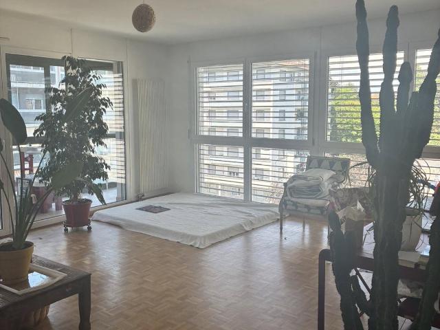 Rent a 5 rooms apartment in Genève Flatfox