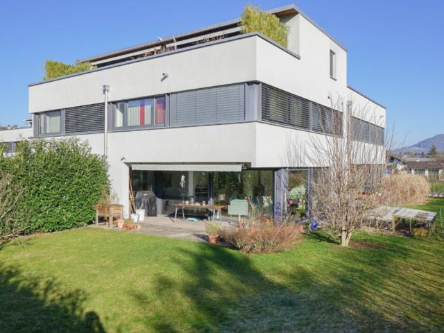 Rent a 5 ½ rooms apartment in Gipf Oberfrick Flatfox