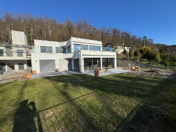 Rent a 5 ½ rooms apartment in Flüh Flatfox