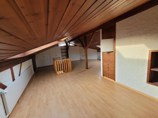 Rent a 5 rooms apartment in Oftringen Flatfox
