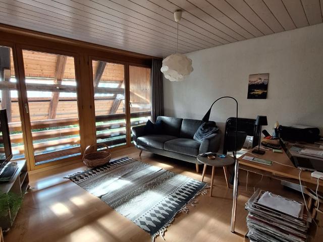 Rent a 5 ½ rooms apartment in Oppligen Flatfox