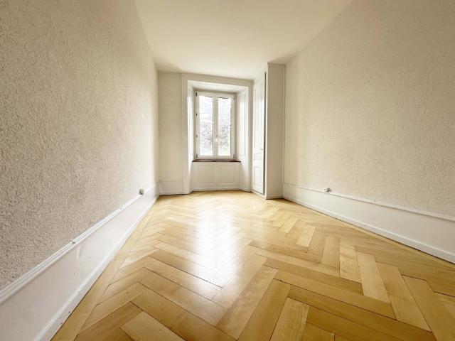 Rent a 5 rooms apartment in Le Locle Flatfox