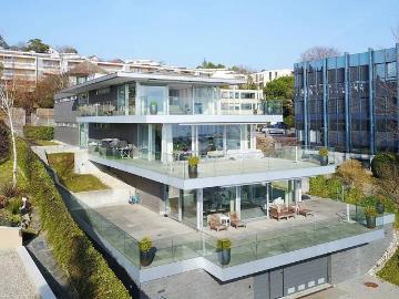 Rent a 5 ½ rooms apartment in Lutry Flatfox