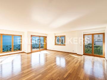 Rent a 5 ½ rooms apartment in Lugano Flatfox