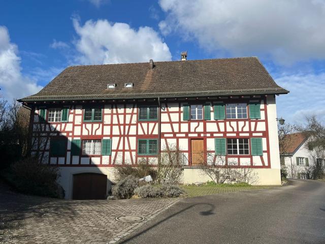 Rent a 5 ½ rooms apartment in Marthalen Flatfox
