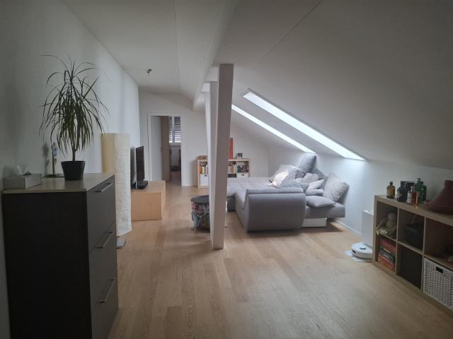 Rent a 5 ½ rooms apartment in Neuenhof Flatfox