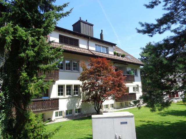 Rent a 5 ½ rooms apartment in Nürensdorf Flatfox