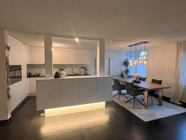 Rent a 5 ½ rooms apartment in Studen BE Flatfox
