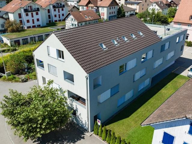 Rent a 5 ½ rooms apartment in Reinach Flatfox