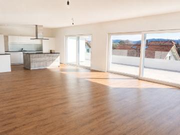 Rent a 5 ½ rooms attic flat in Niederbuchsiten Flatfox
