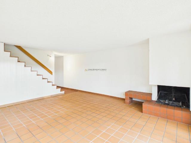 Rent a 5 ½ rooms row house in Dielsdorf Flatfox