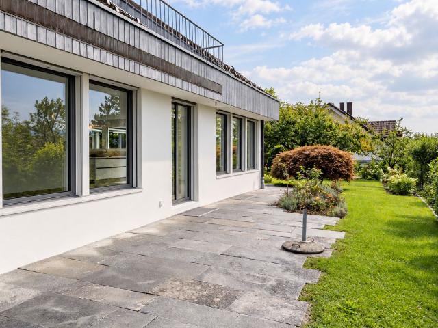 Rent a 5 ½ rooms single house in Feldmeilen Flatfox