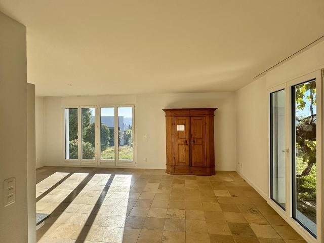 Rent a 5 ½ rooms single house in Oberwil Lieli Flatfox