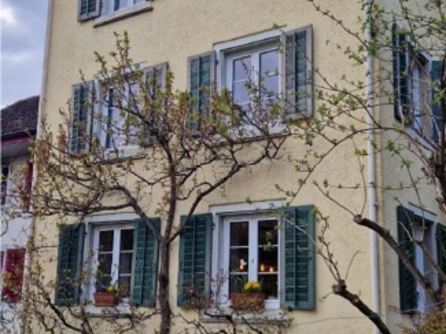 Rent a 5 rooms single house in Meilen Flatfox