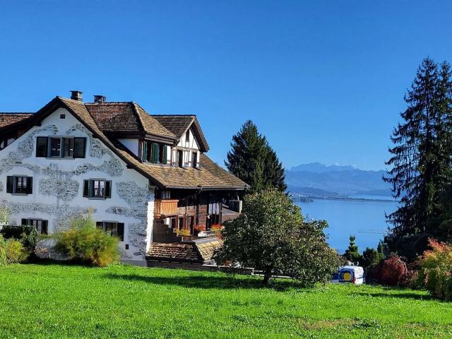 Rent a 5 ½ rooms single house in Richterswil Flatfox