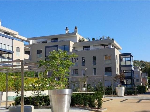 Rent a 6 ½ rooms apartment in Chambésy Flatfox