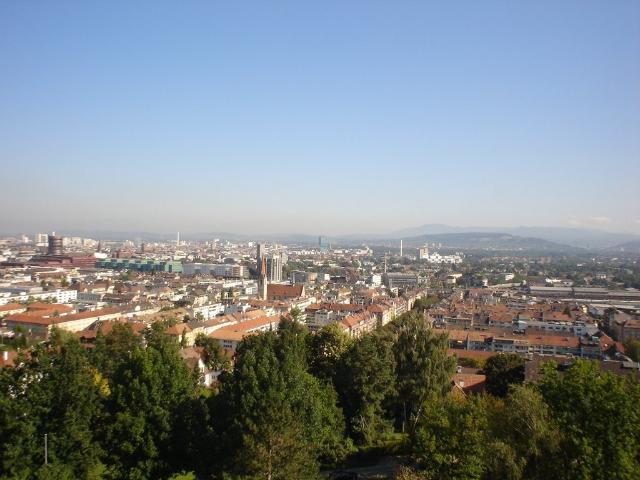 Rent a 6 ½ rooms apartment in Basel Flatfox