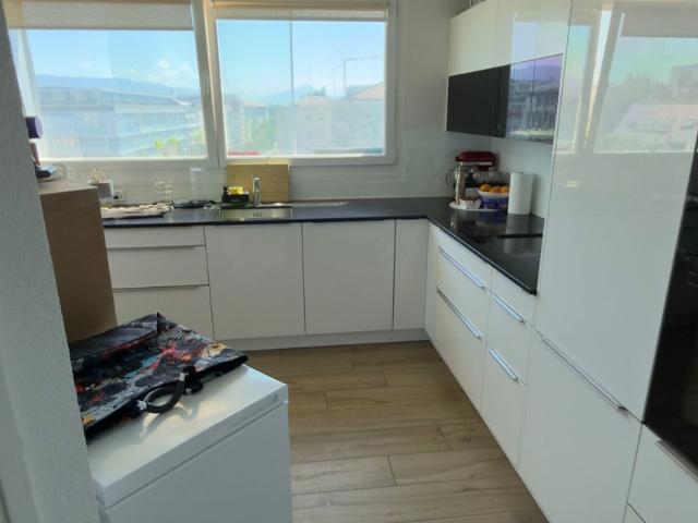 Rent a 6 rooms apartment in Genève Flatfox