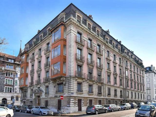 Rent a 6 rooms apartment in Genève Flatfox