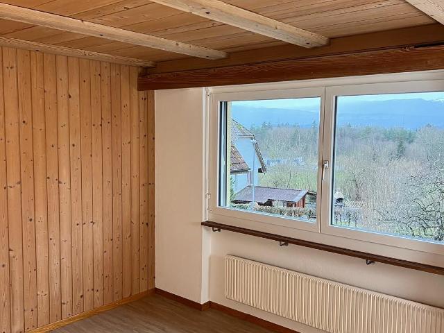 Rent a 6 ½ rooms apartment in Dotzigen Flatfox