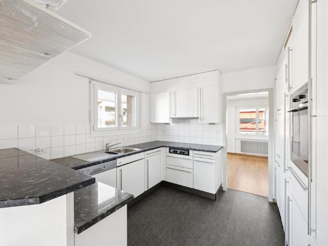 Rent a 6 rooms apartment in Stettlen Flatfox