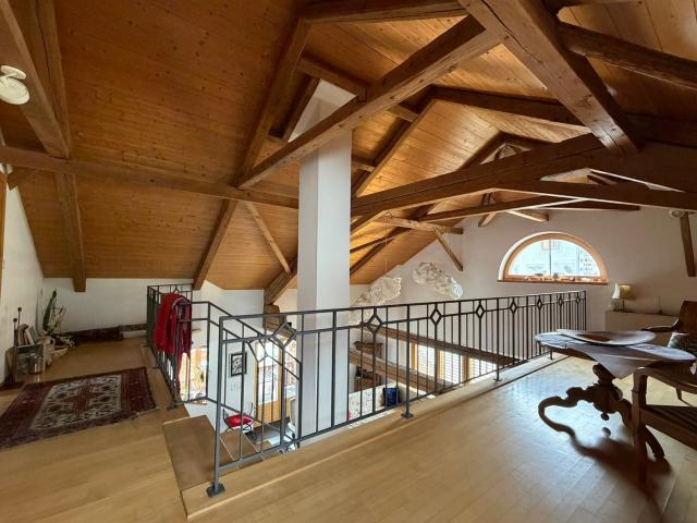 Rent a 6 ½ rooms duplex in Scuol Flatfox