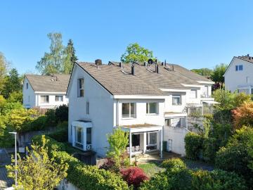 Rent a 6 ½ rooms row house in Oberwil BL Flatfox