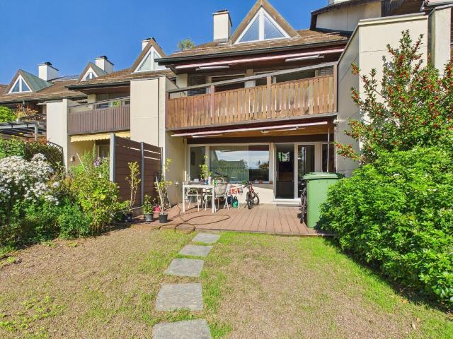 Rent a 6 ½ rooms row house in Meilen Flatfox