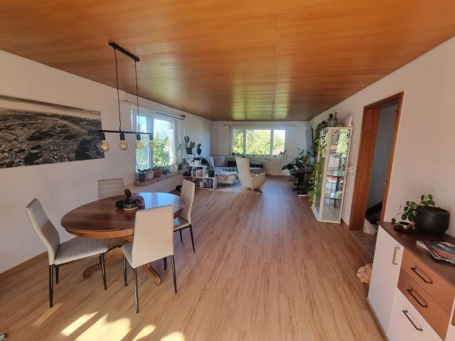Rent a 6 ½ rooms single house in Bottighofen Flatfox