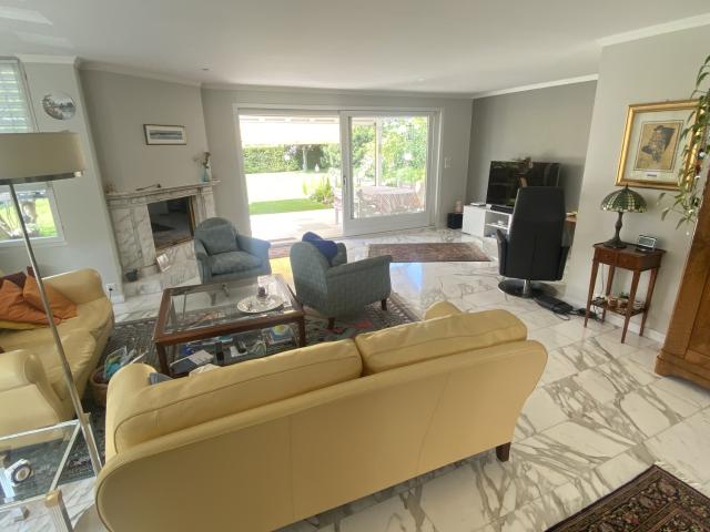 Rent a 6 ½ rooms single house in Bülach Flatfox