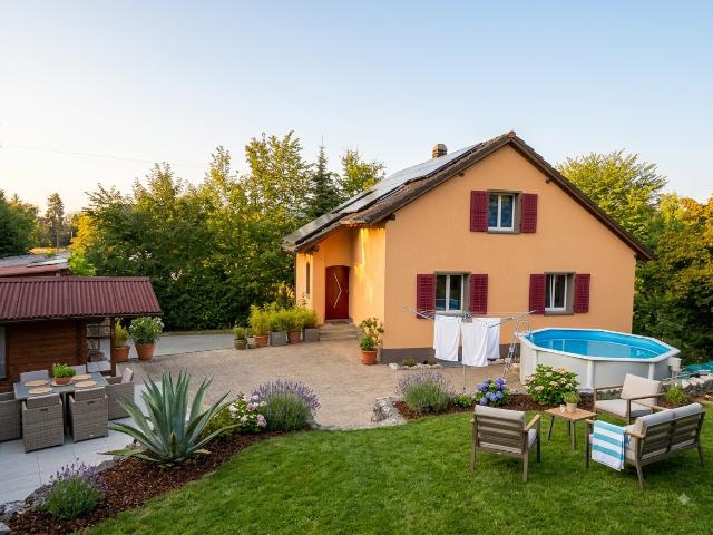 Rent a 6 ½ rooms single house in Gontenschwil Flatfox