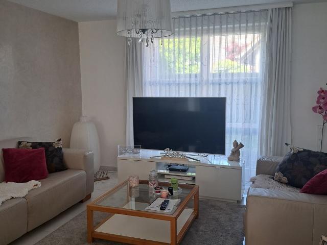 Rent a 6 rooms single house in Niederhasli