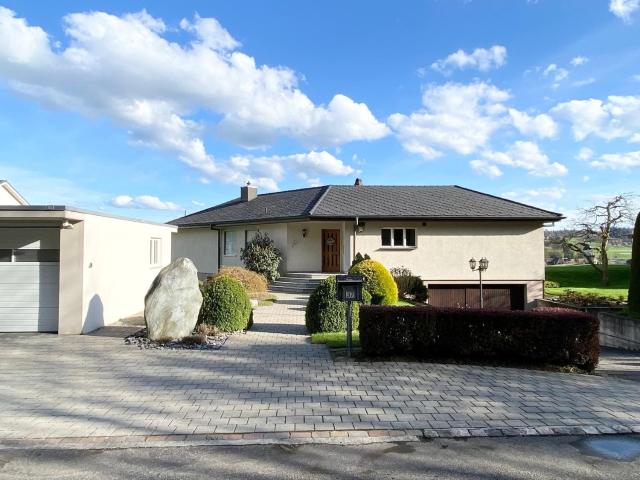 Rent a 6 ½ rooms single house in Schwarzhäusern Flatfox