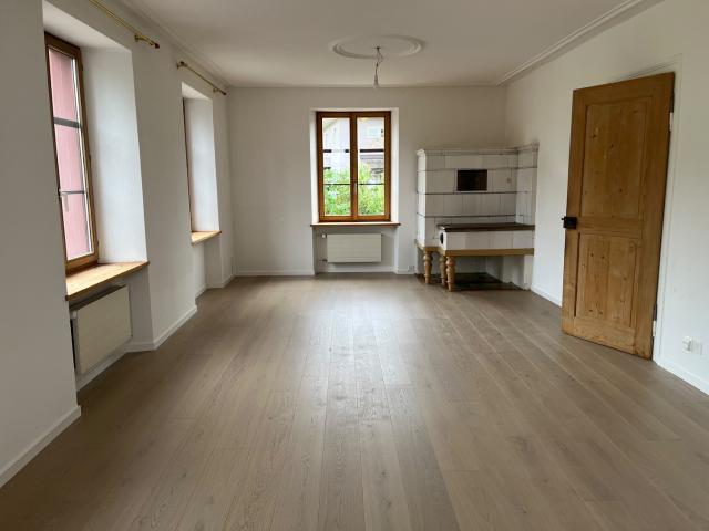 Rent a 6 rooms single house in Sissach Flatfox