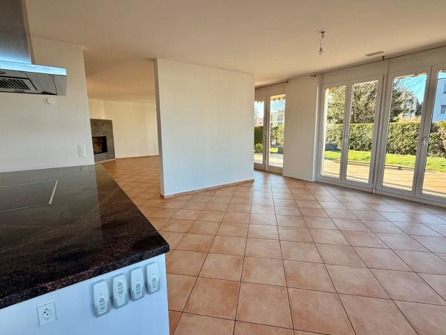 Rent a 6 ½ rooms single house in Unterengstringen Flatfox