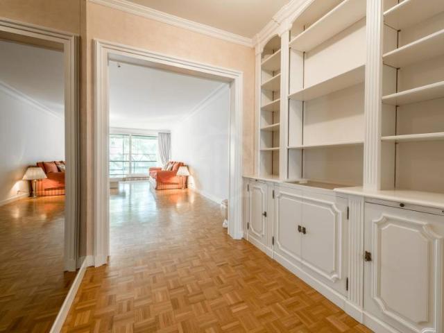 Rent a 8 rooms apartment in Genève Flatfox