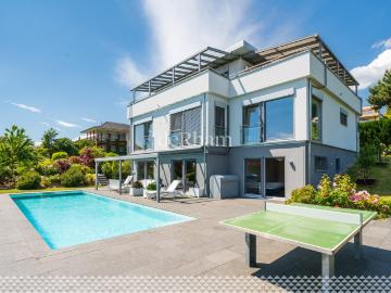 Rent a 8 rooms single house in Lutry Flatfox