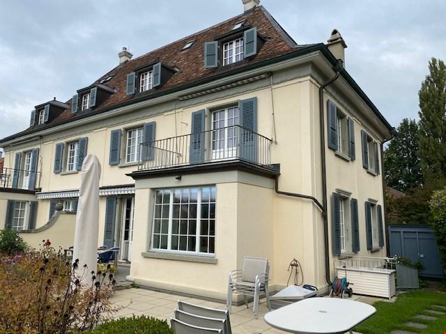 Rent a 9 rooms duplex house in Muri b. Bern Flatfox