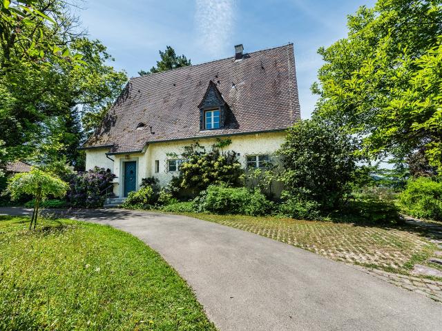 Rent a 9 ½ rooms single house in Frauenfeld Flatfox