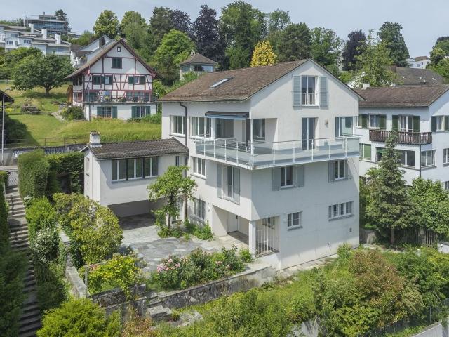 Rent a 9 rooms single house in Kilchberg ZH Flatfox