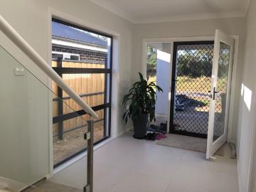 Rent All Inclusive Furnished Room in Quiet Street for Single Female Tenants