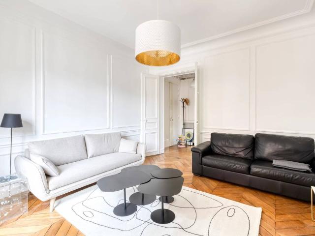 Rent apartment Rue de l'Université, 75007 Paris
