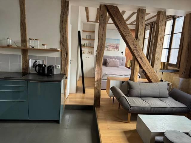 Rent apartment rue des Archives, 75004 Paris