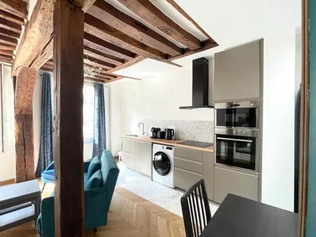 Rent apartment rue du Petit Pont, 75005 Paris
