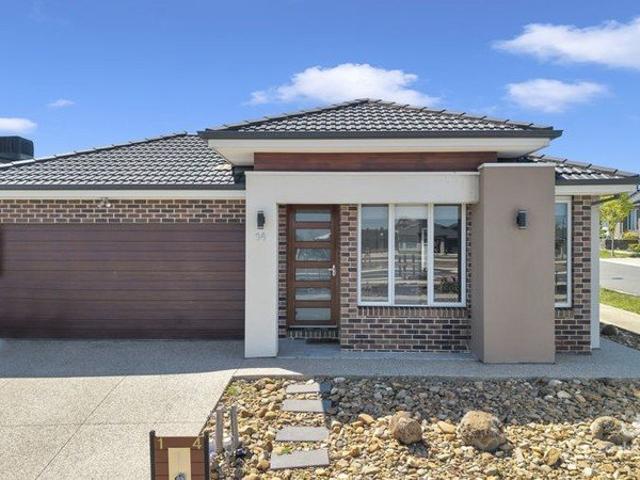 Rent Beautiful 4 Bedroom Home in Kalkallo!