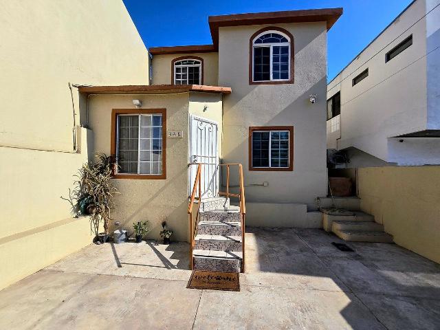 Rent furnished central house, 3 Bedrooms, Residential Lomas subdivision