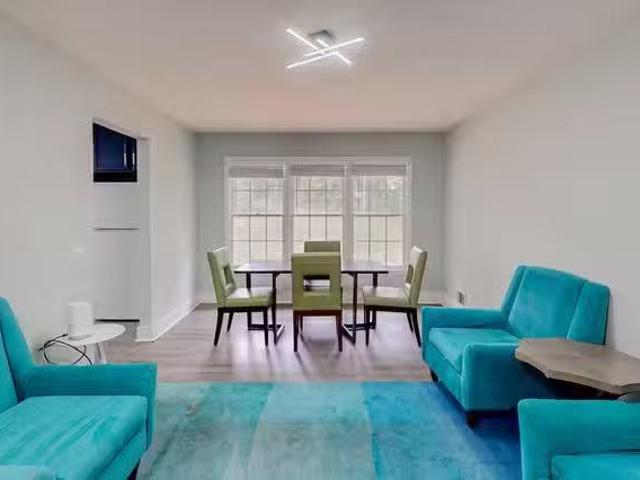 Rent Fast! Right off Chapel Hill Rd Walk to Target, Mc Donal.